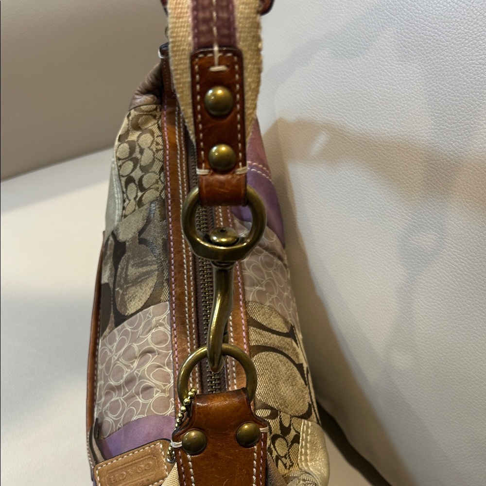Coach Vintage Signature Patchwork Hobo Shoulder Bag - Picture 4 of 16